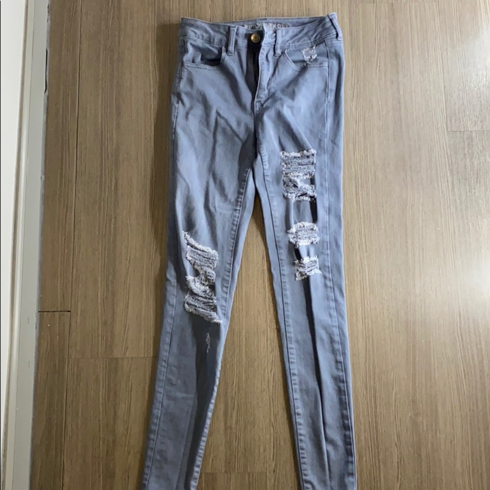 American eagle distressed jeans